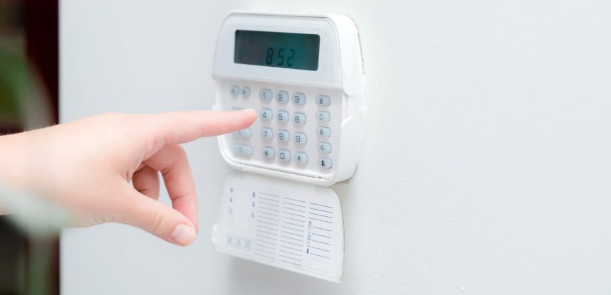beneficios de contar con una alarma en casa